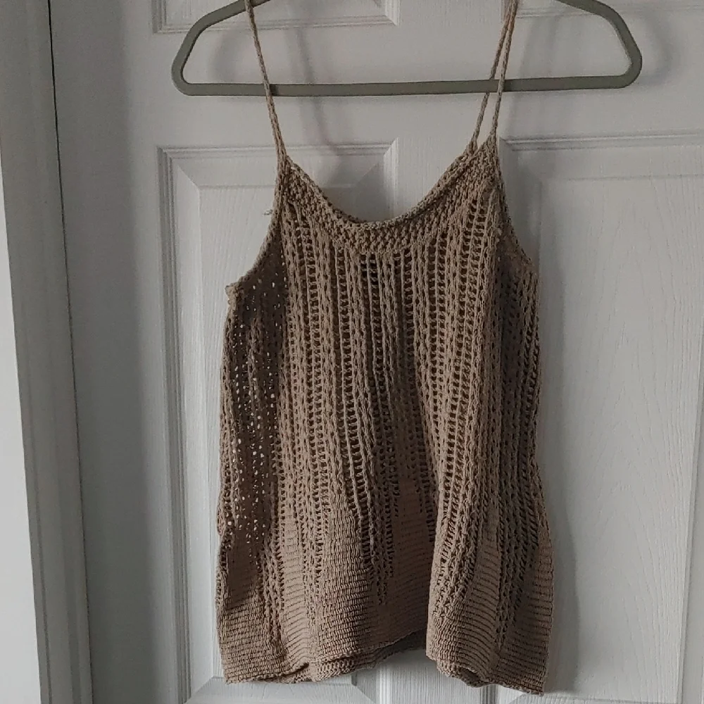 Vintage Express Tan Crochet Camisole Top Swim top cover up Size Medium - Picture 3 of 4